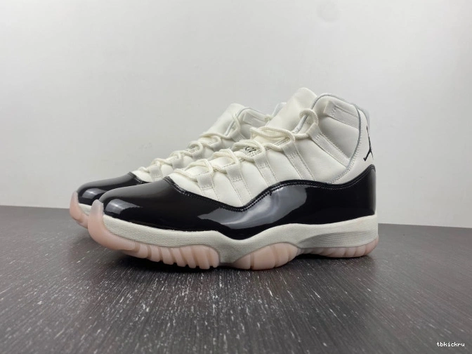 Reps TBkick AR0715-101 WMNS Jordan Air 11 Neapolitan 0704